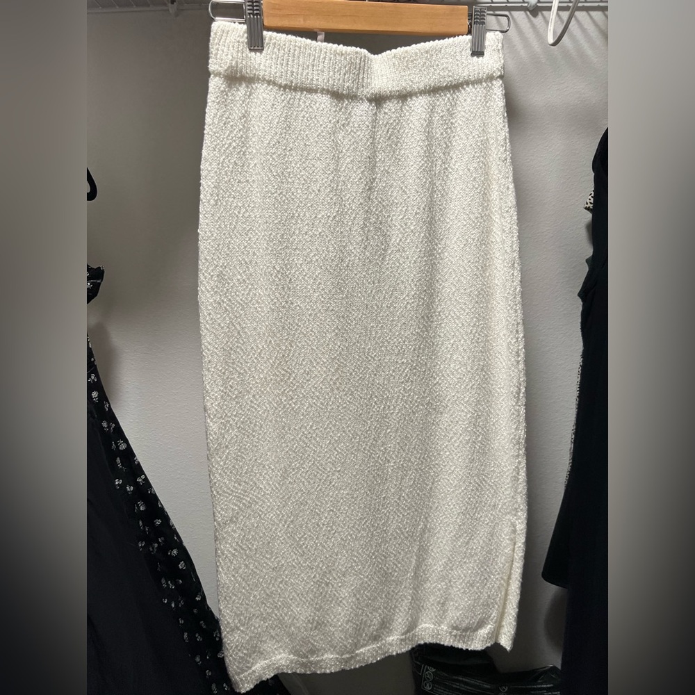 Blue Rain Cream Knit Skirt